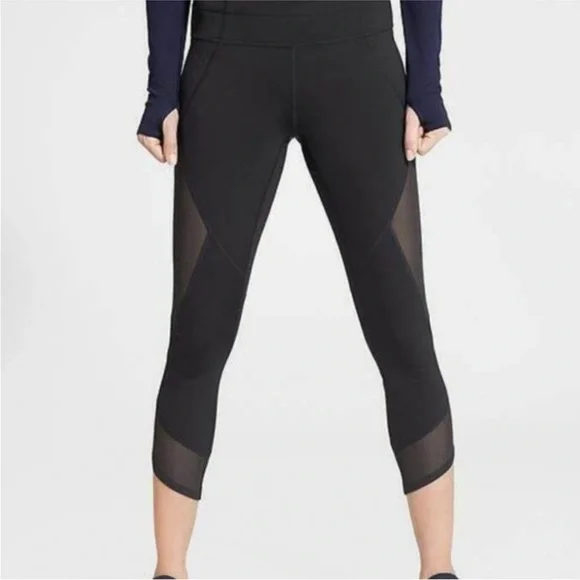 Athleta Black Mesh Crop Leggings Size Small - Picture 8 of 8